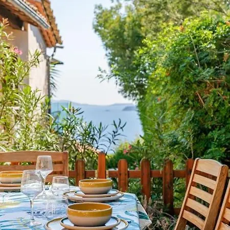 Le Provence, 6 Pers, 5 Min Des Plages * Le Lavandou