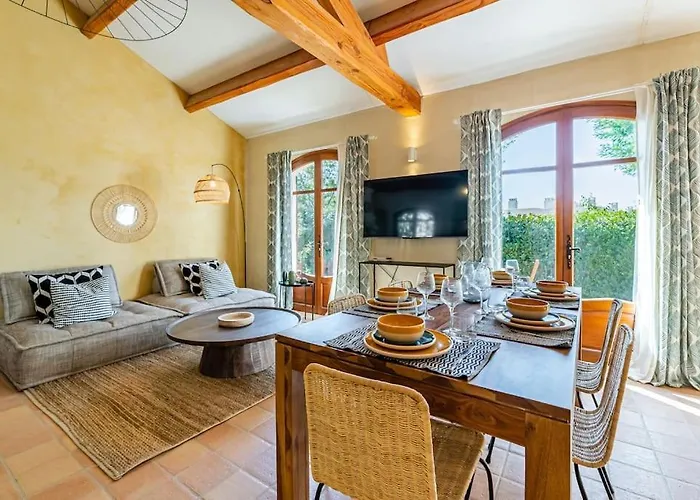 Le Provence, 6 Pers, 5 Min Des Plages *